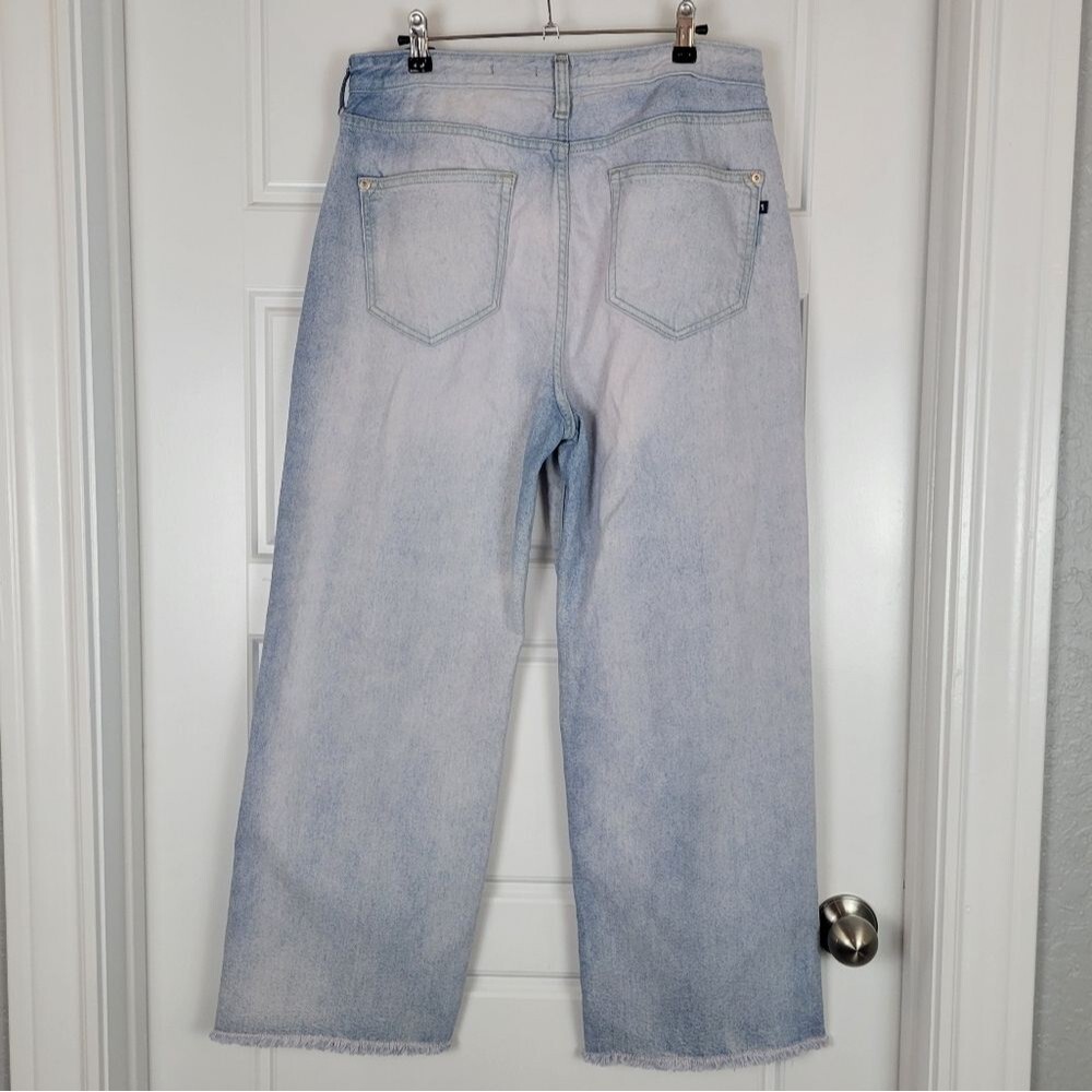 Anthropologie Pilcro The Joey light wash raw hem relaxed jeans size 31 Petite - Picture 5 of 10